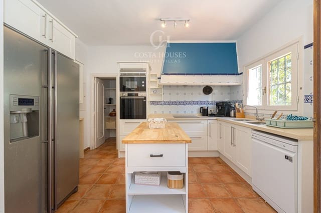 4 soveværelse Villa til salg i Moraira, Teulada-Moraira med swimmingpool garage - € 2.690.000 (Ref: 9741715)