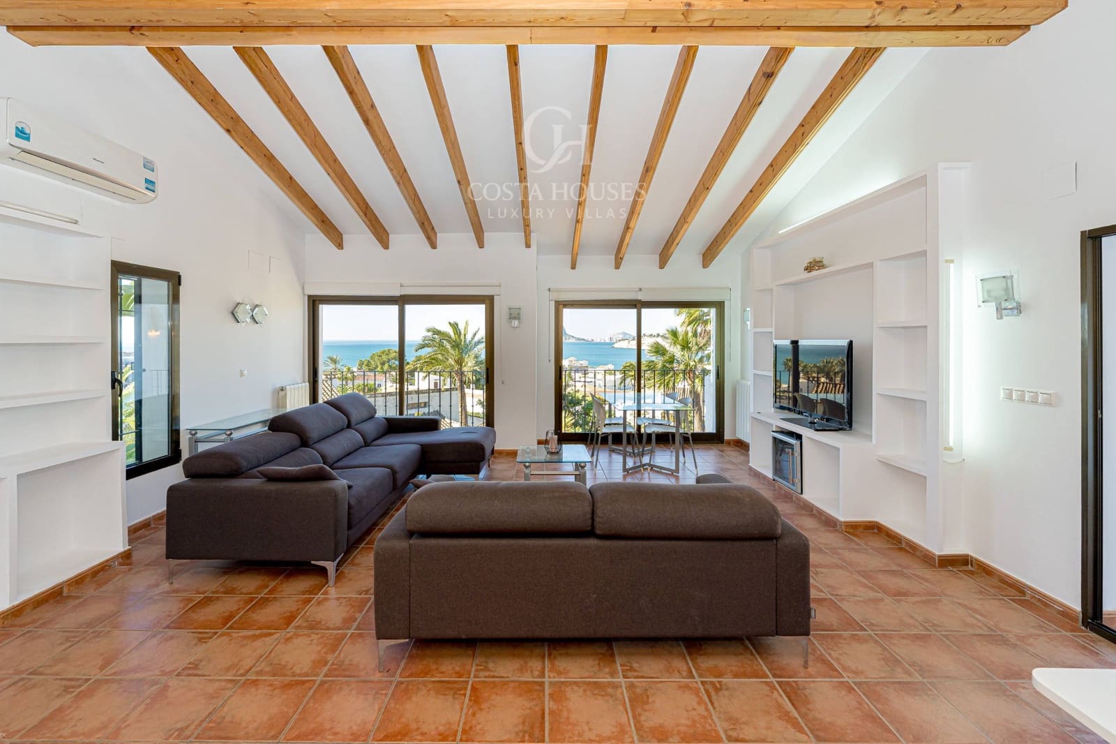 4 bedroom Villa for sale in Moraira with pool garage - € 2,690,000 (Ref: 9741715)