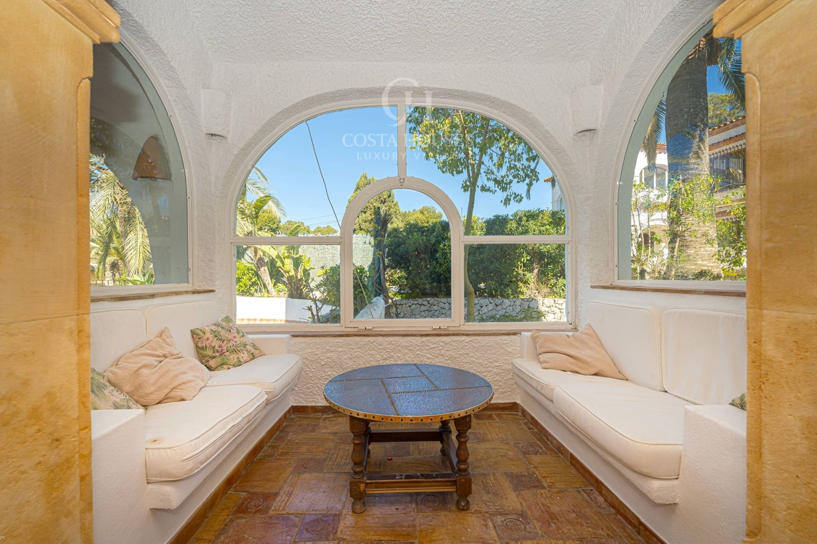 4 bedroom Villa for sale in Moraira with pool garage - € 2,690,000 (Ref: 9741715)