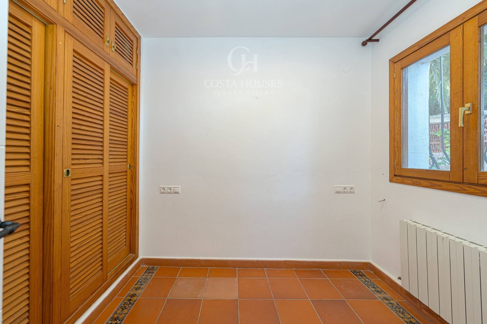 4 bedroom Villa for sale in Moraira with pool garage - € 2,690,000 (Ref: 9741715)