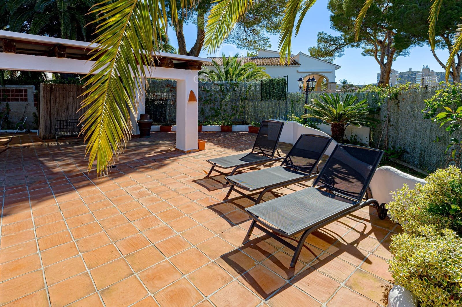 4 bedroom Villa for sale in Moraira with pool garage - € 2,690,000 (Ref: 9741715)