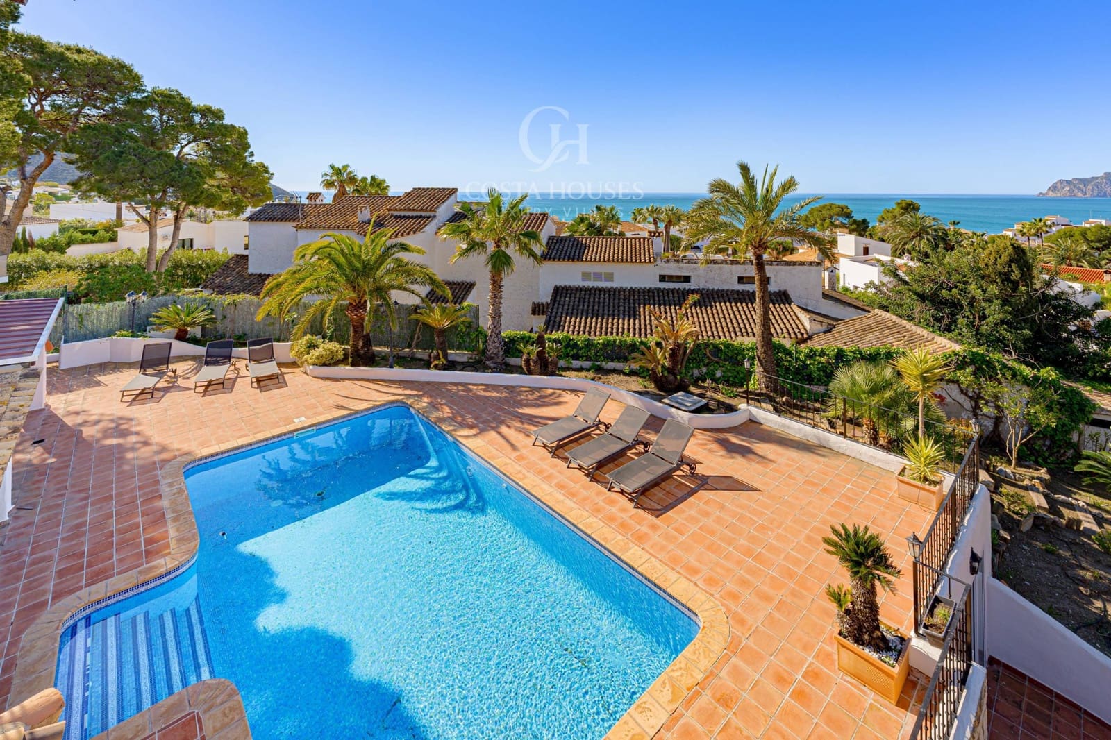 4 bedroom Villa for sale in Moraira with pool garage - € 2,690,000 (Ref: 9741715)