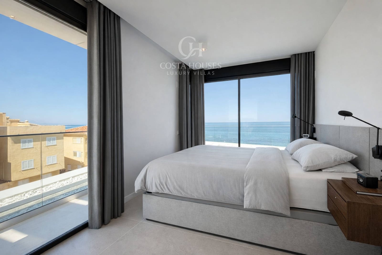 3 quarto Penthouse para venda em Denia com piscina garagem - 1 650 000 € (Ref: 9747042)