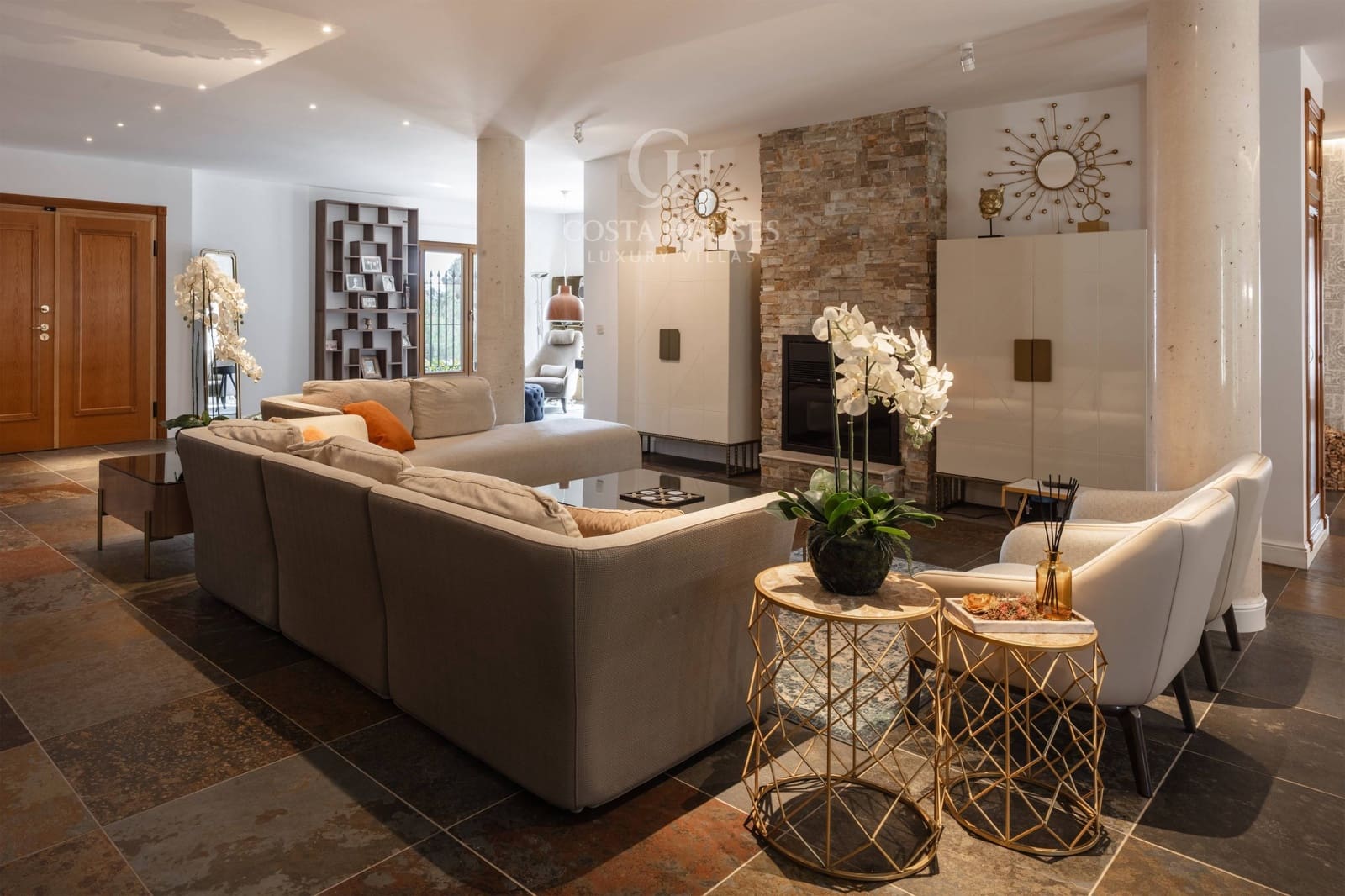 5 bedroom Villa for sale in Benimantell with pool garage - € 2,400,000 (Ref: 9751986)