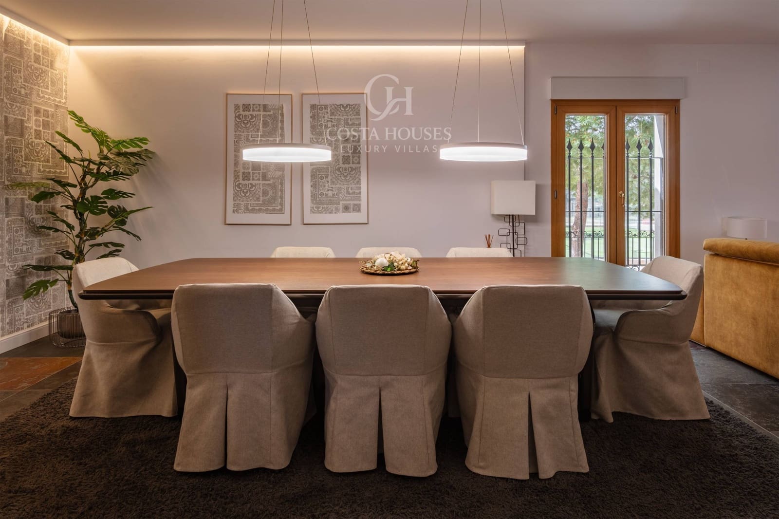 5 bedroom Villa for sale in Benimantell with pool garage - € 2,400,000 (Ref: 9751986)