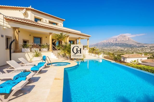 4 soveværelse Villa til salg i Javea / Xàbia med swimmingpool garage - € 1.395.000 (Ref: 9778086)