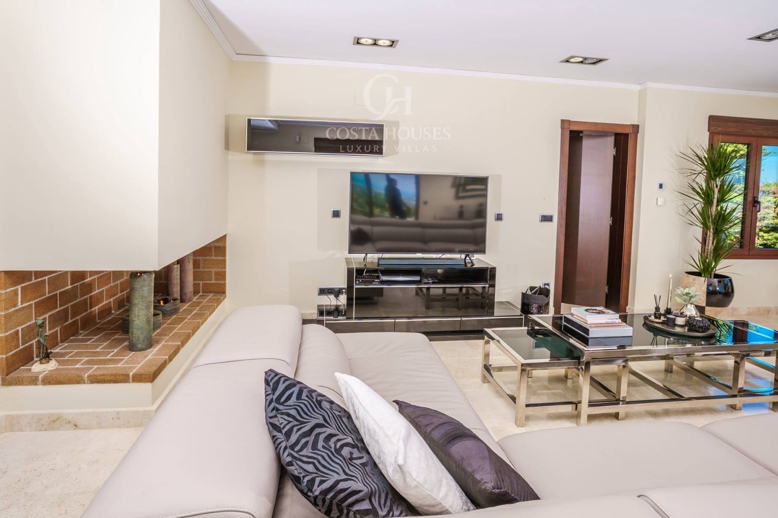 4 soveværelse Villa til salg i Javea / Xabia med swimmingpool garage - € 1.395.000 (Ref: 9778086)