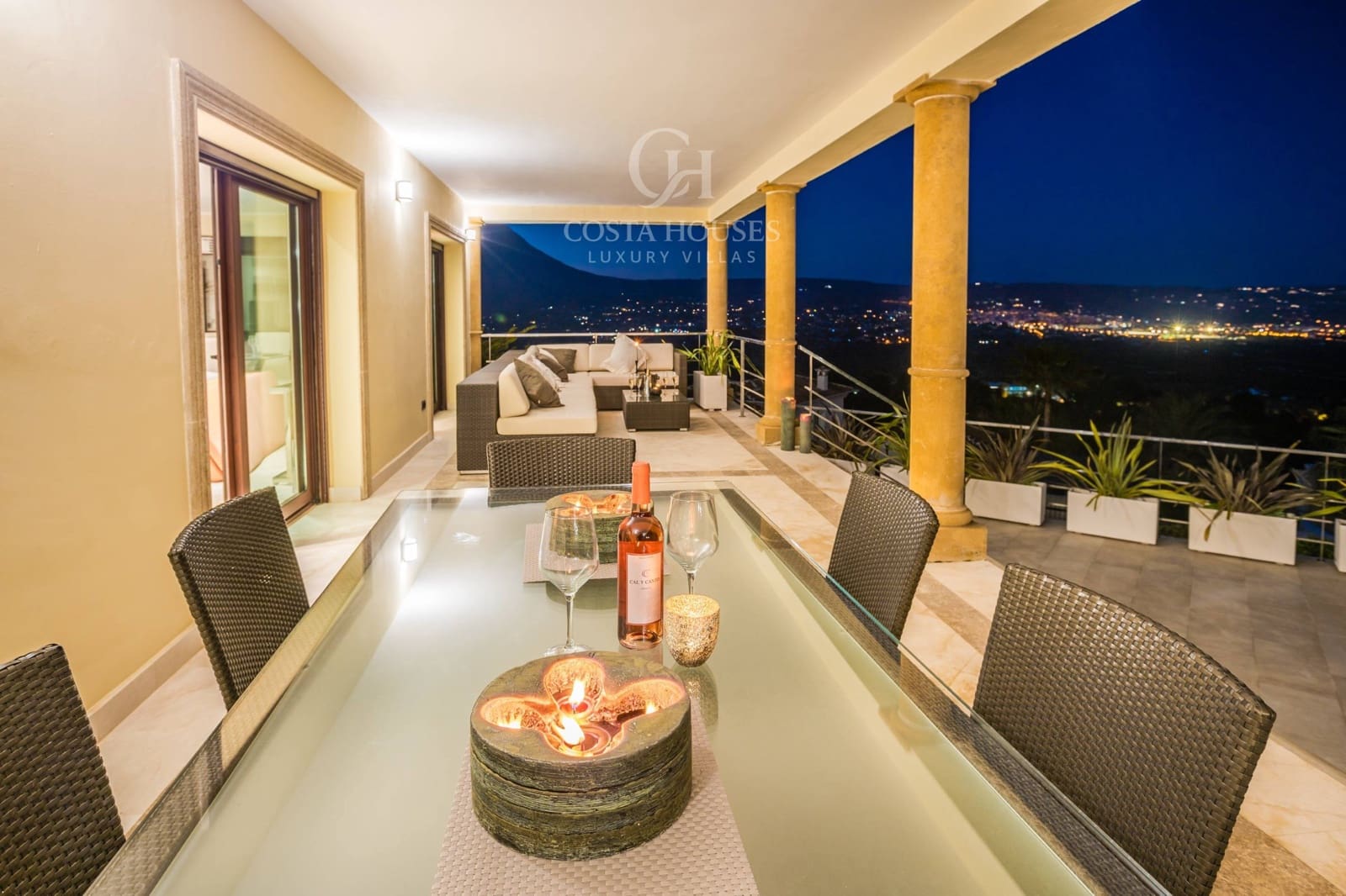 4 soveværelse Villa til salg i Javea / Xabia med swimmingpool garage - € 1.395.000 (Ref: 9778086)