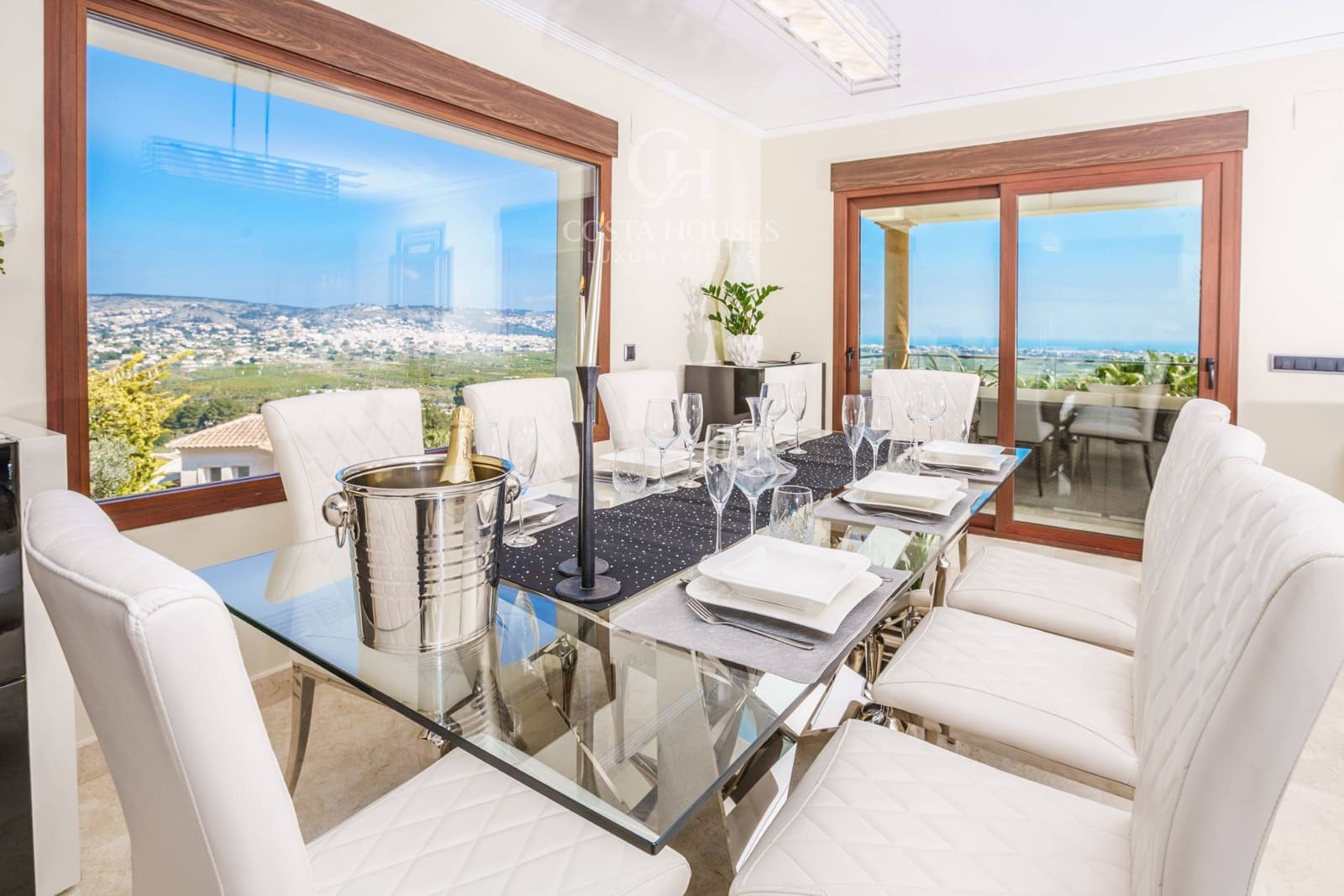 4 soveværelse Villa til salg i Javea / Xabia med swimmingpool garage - € 1.395.000 (Ref: 9778086)