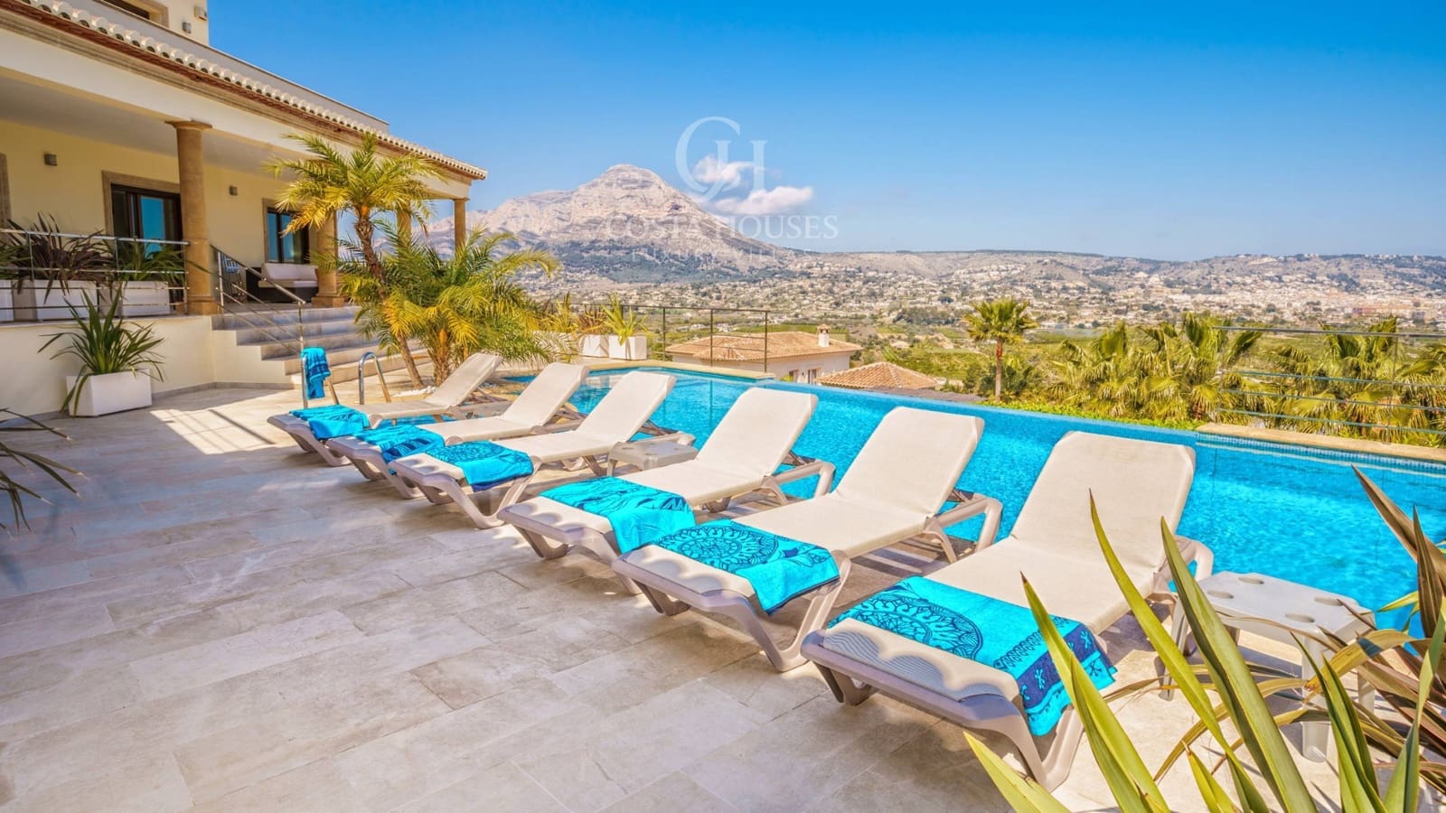 4 soveværelse Villa til salg i Javea / Xabia med swimmingpool garage - € 1.395.000 (Ref: 9778086)