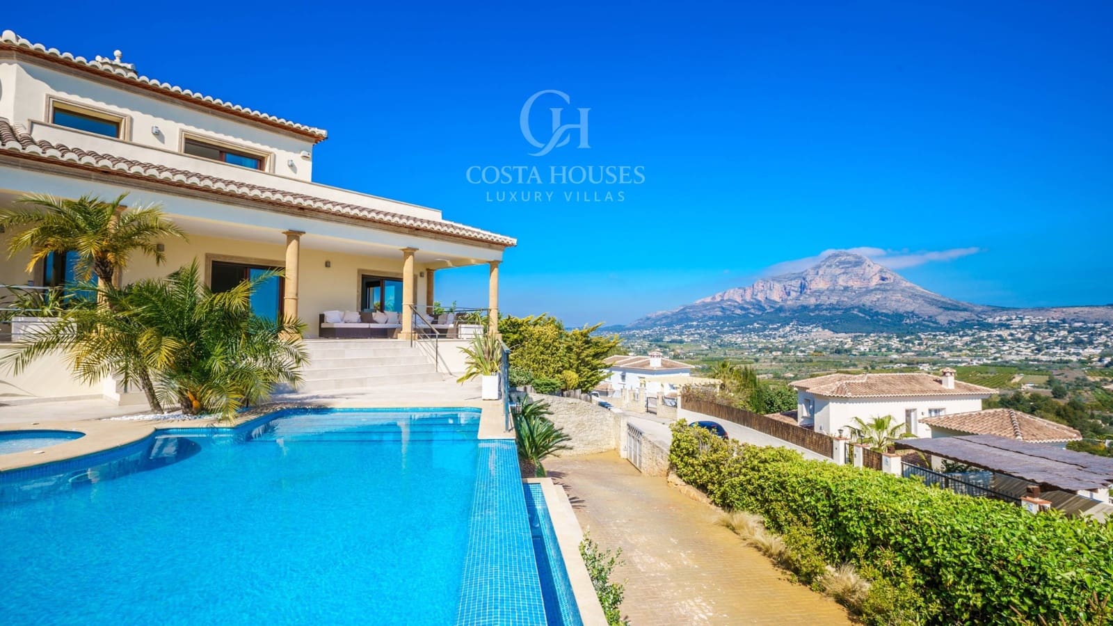 4 soveværelse Villa til salg i Javea / Xabia med swimmingpool garage - € 1.395.000 (Ref: 9778086)