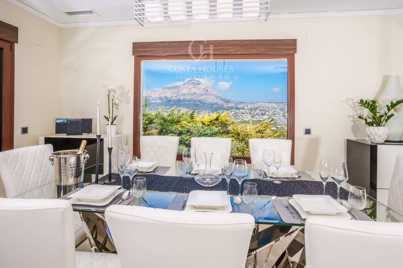 4 soveværelse Villa til salg i Javea / Xabia med swimmingpool garage - € 1.395.000 (Ref: 9778086)