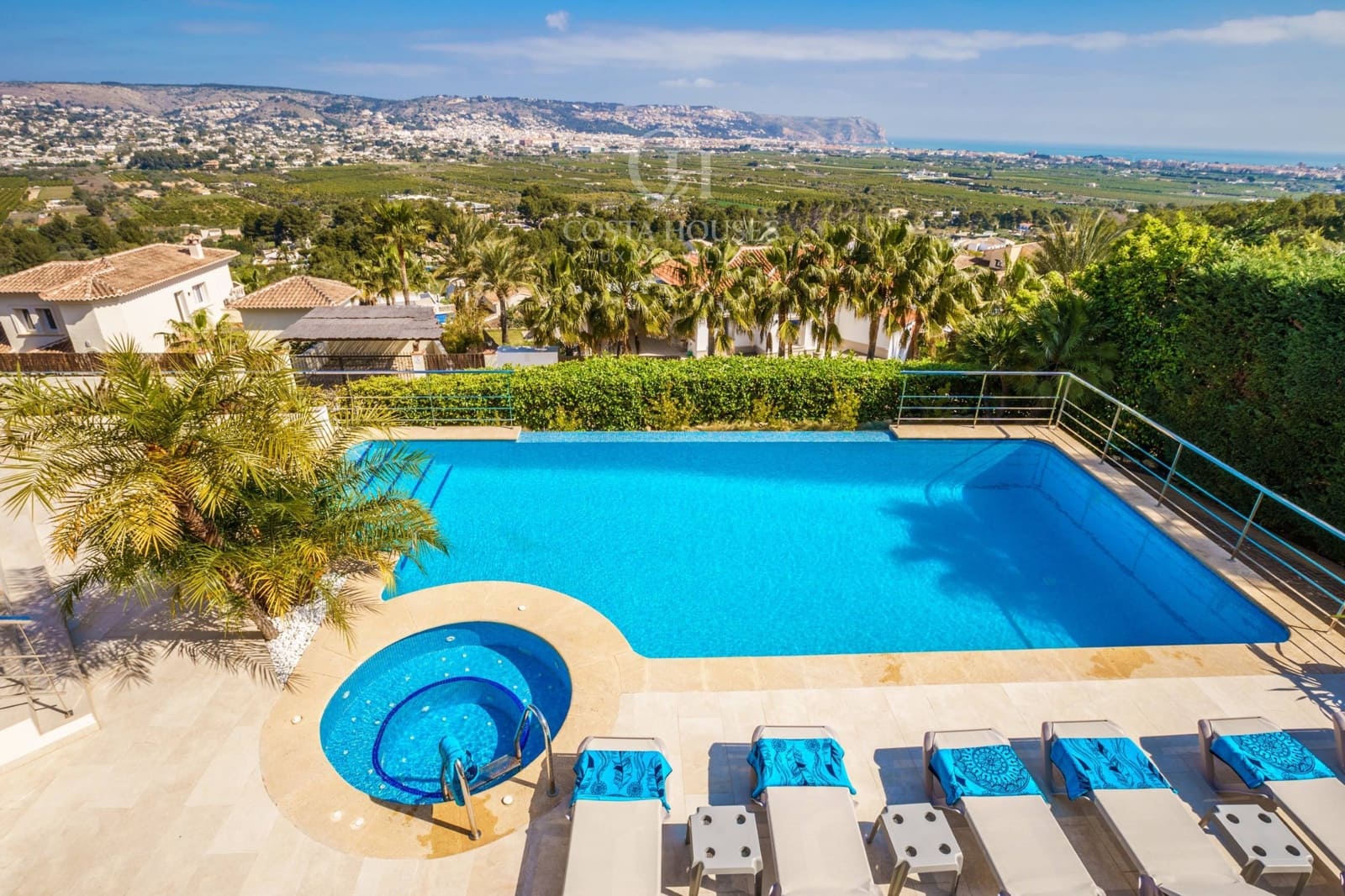 4 soveværelse Villa til salg i Javea / Xabia med swimmingpool garage - € 1.395.000 (Ref: 9778086)