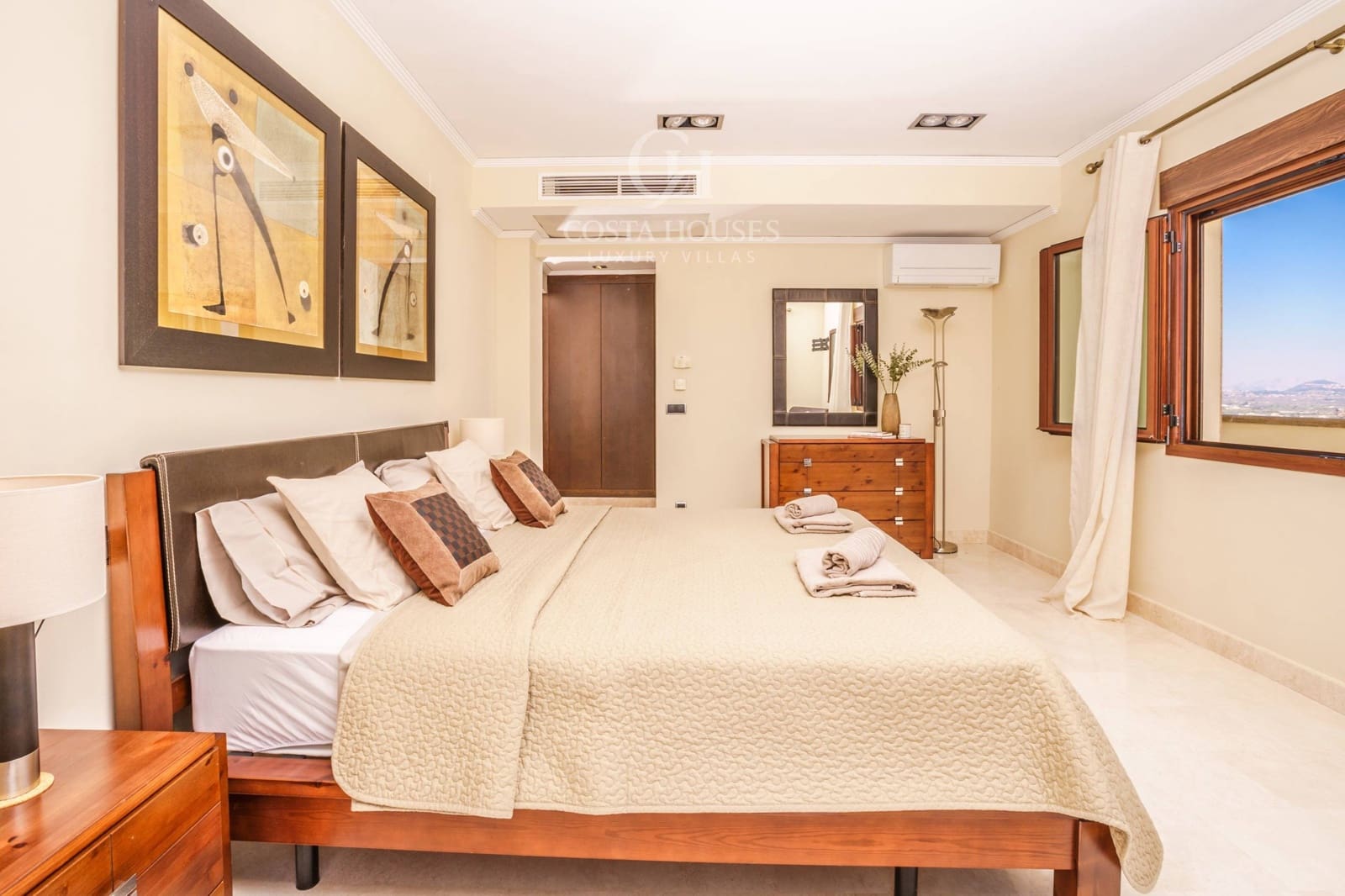 4 soveværelse Villa til salg i Javea / Xabia med swimmingpool garage - € 1.395.000 (Ref: 9778086)