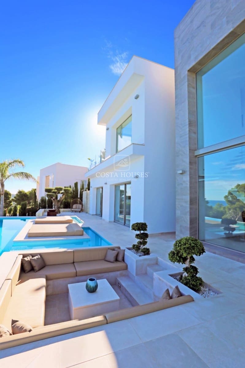 4 soveværelse Villa til salg i Javea / Xabia med swimmingpool - € 2.150.000 (Ref: 9794567)