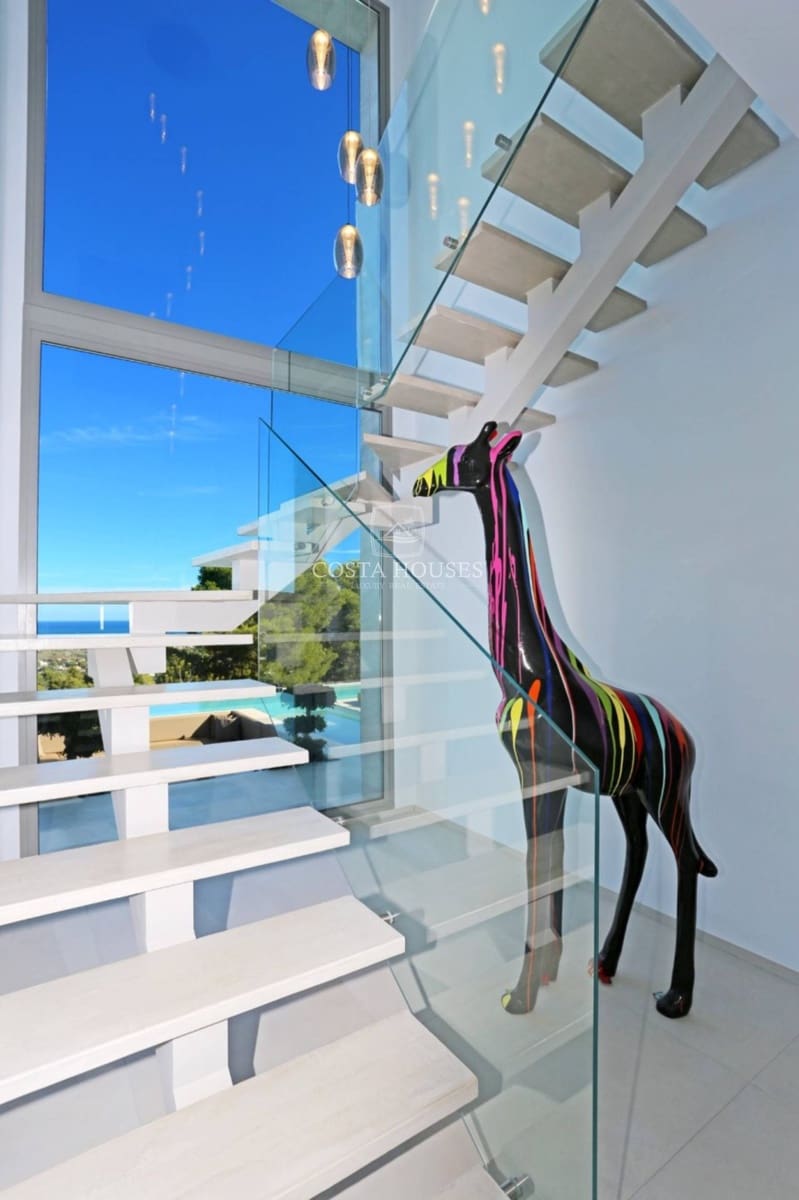 4 soveværelse Villa til salg i Javea / Xabia med swimmingpool - € 2.150.000 (Ref: 9794567)