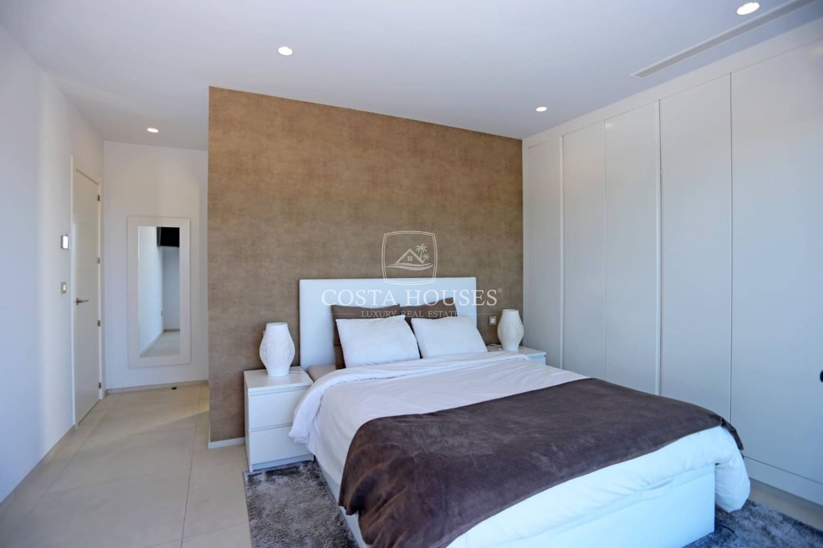 4 soveværelse Villa til salg i Javea / Xabia med swimmingpool - € 2.150.000 (Ref: 9794567)