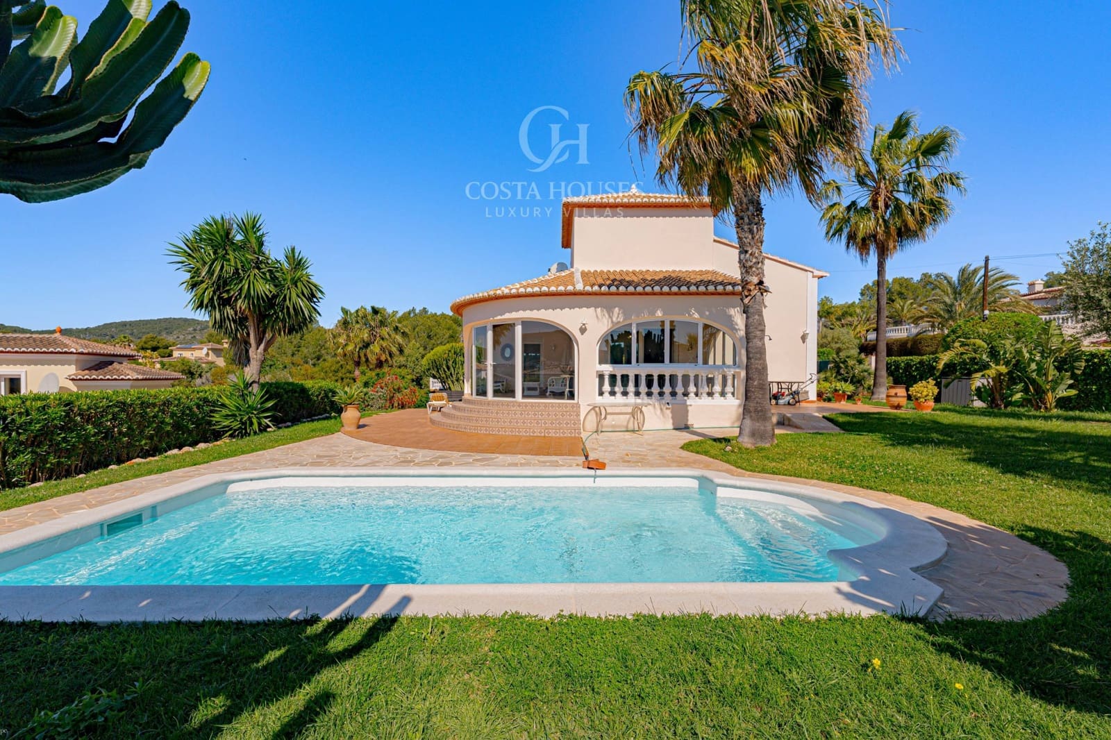 3 soverom Villa til salgs i Javea / Xabia med svømmebasseng garasje - € 1 190 000 (Ref: 9799215)
