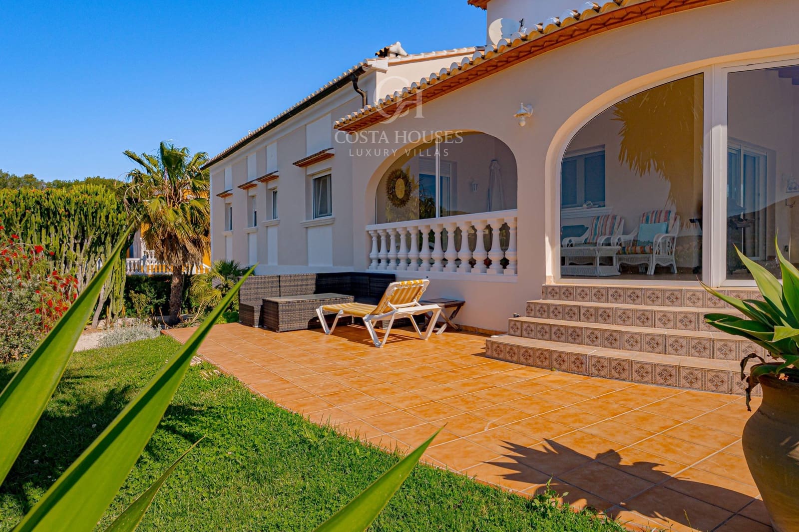3 soverom Villa til salgs i Javea / Xabia med svømmebasseng garasje - € 1 190 000 (Ref: 9799215)
