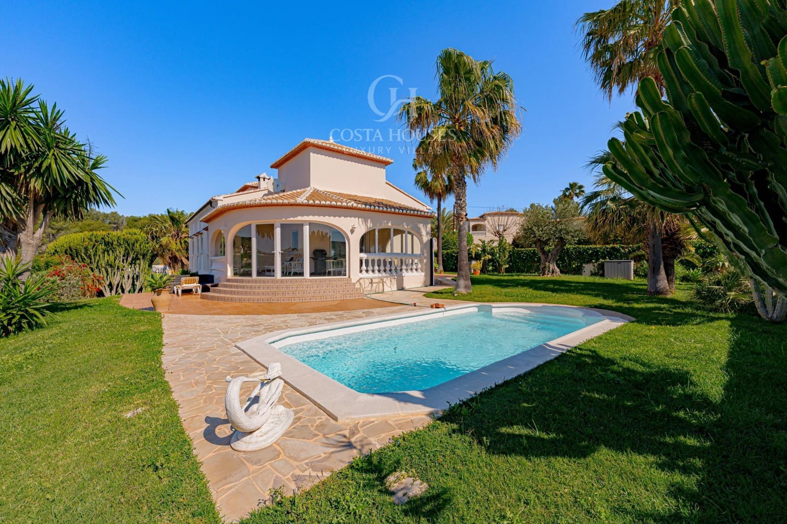 3 soverom Villa til salgs i Javea / Xabia med svømmebasseng garasje - € 1 190 000 (Ref: 9799215)