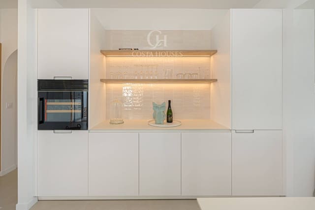 4 slaapkamer Villa te koop in Moraira, Teulada-Moraira met zwembad garage - € 1.395.000 (Ref: 9799216)