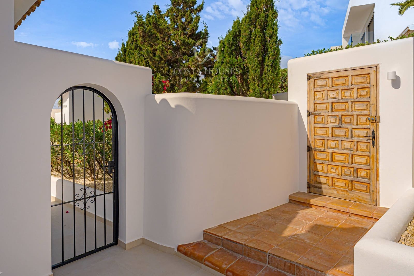 4 slaapkamer Villa te koop in Moraira met zwembad garage - € 1.395.000 (Ref: 9799216)