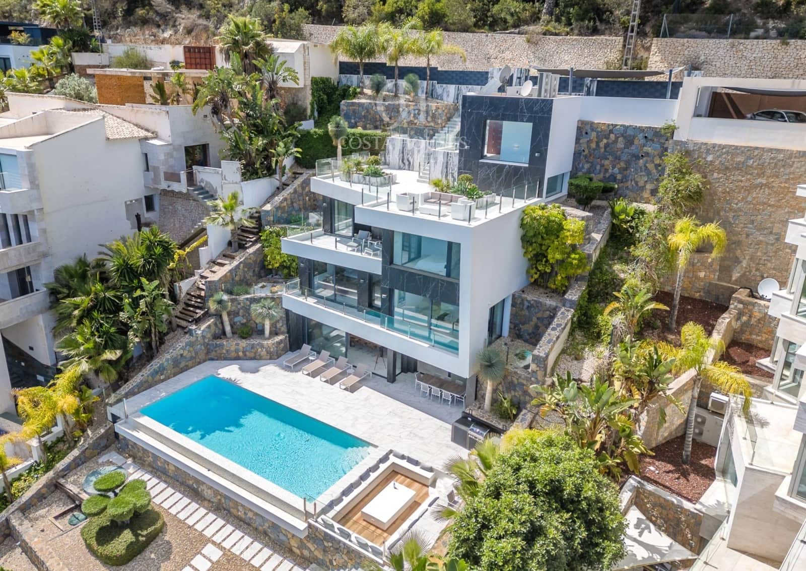 5 Zimmer Villa zu verkaufen in Javea / Xabia mit Pool - 3.750.000 € (Ref: 9820483)
