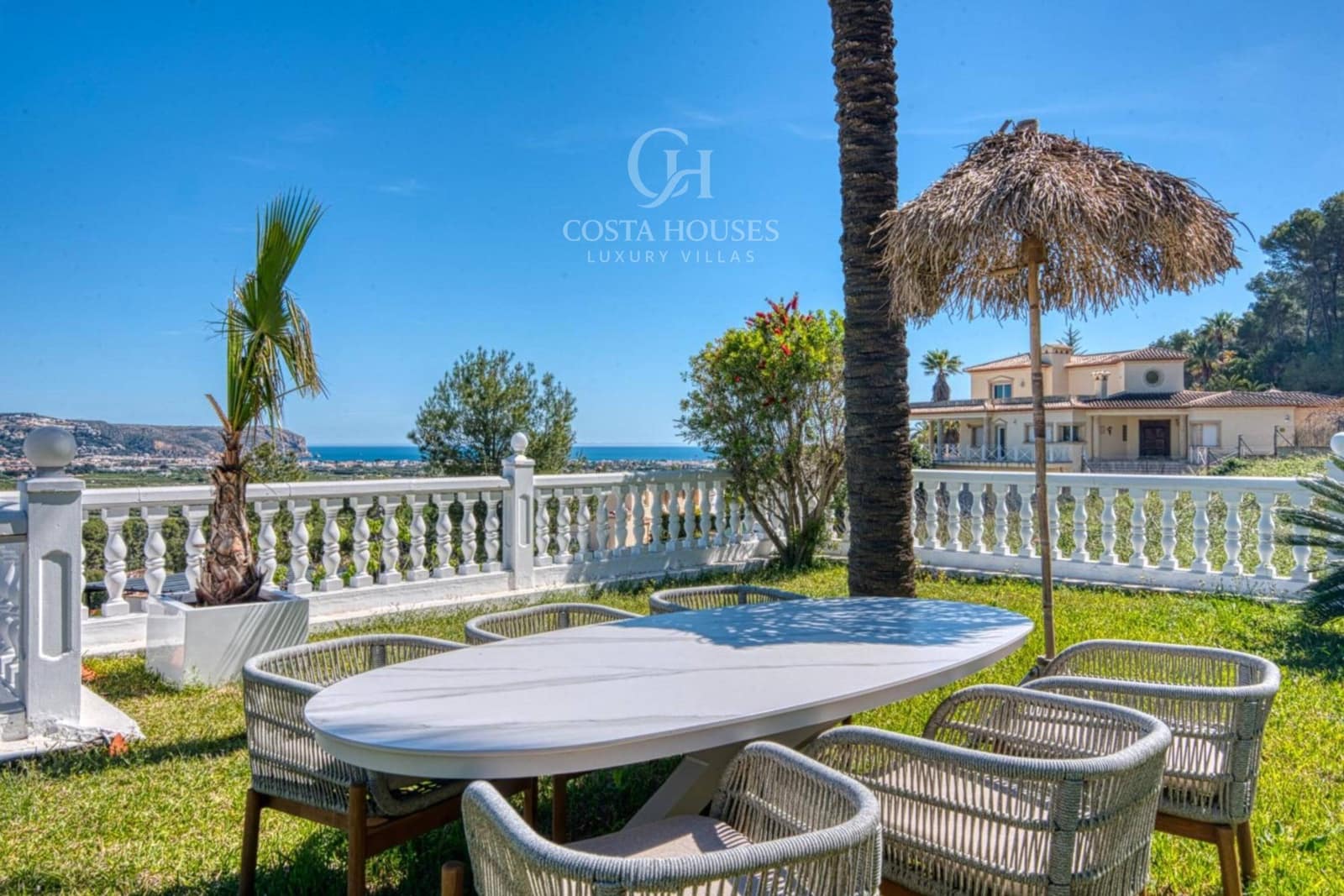 3 sypialnia Willa na sprzedaż w Javea / Xabia z basenem garażem - 995 000 € (Ref: 9822891)