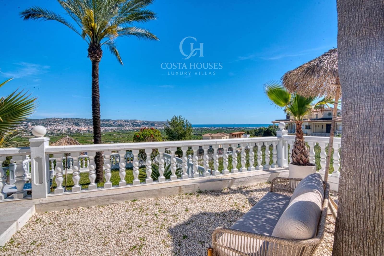 3 sypialnia Willa na sprzedaż w Javea / Xabia z basenem garażem - 995 000 € (Ref: 9822891)
