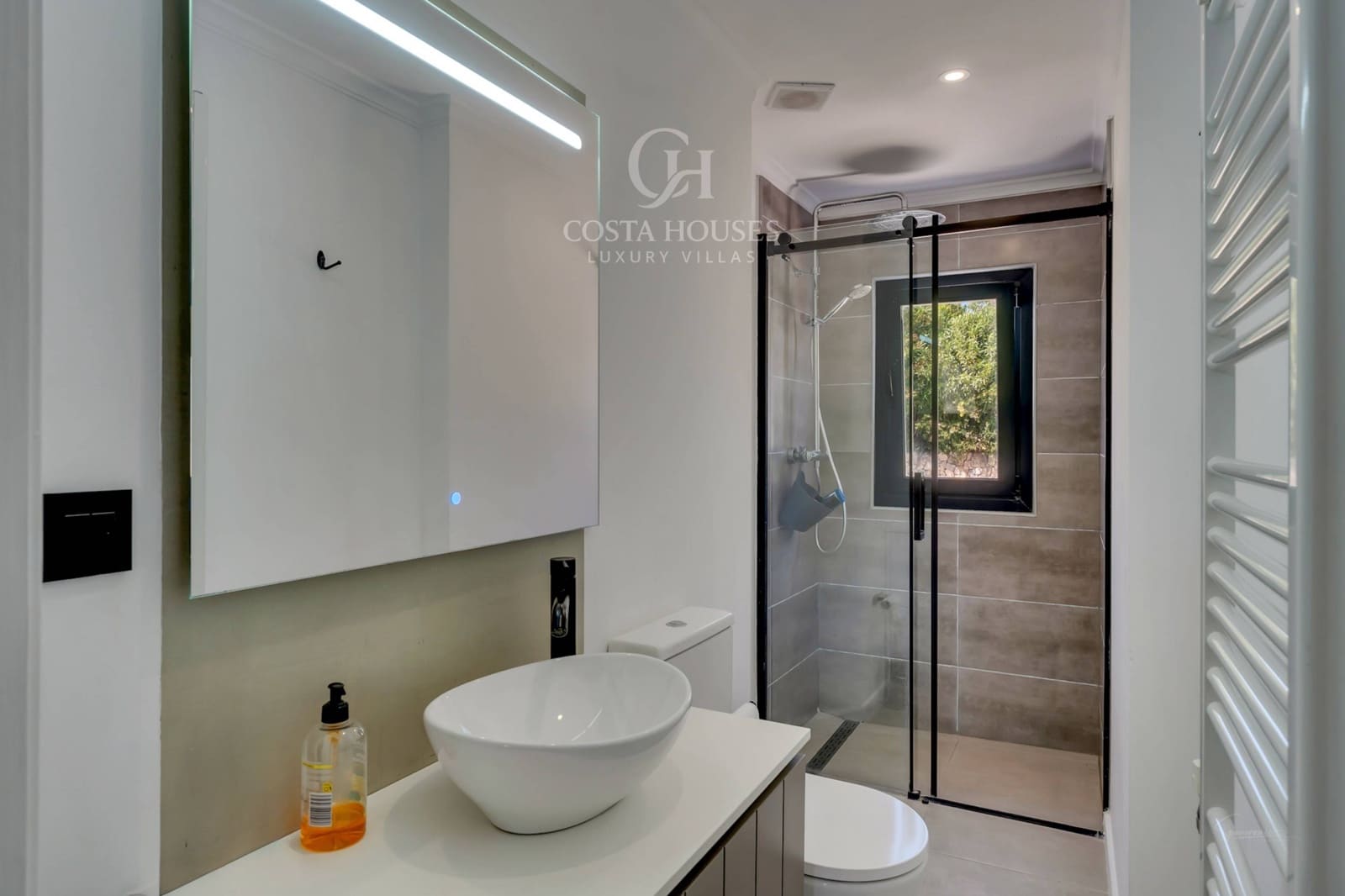 4 sypialnia Willa na sprzedaż w Javea / Xabia z basenem - 1 430 000 € (Ref: 9822892)