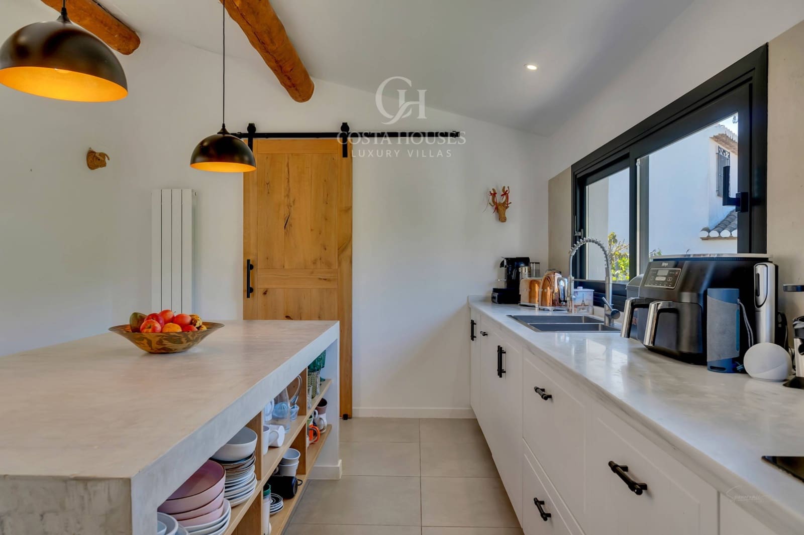 4 sypialnia Willa na sprzedaż w Javea / Xabia z basenem - 1 430 000 € (Ref: 9822892)