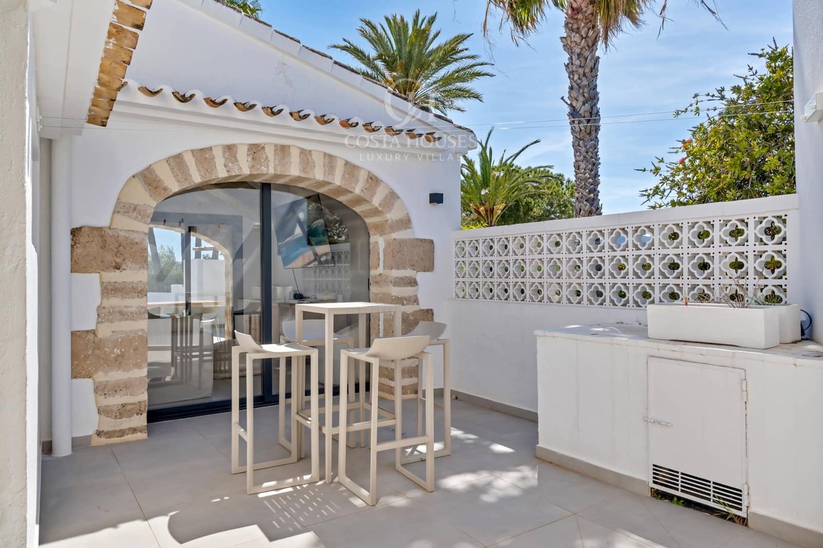 4 sypialnia Willa na sprzedaż w Javea / Xabia z basenem - 1 430 000 € (Ref: 9822892)