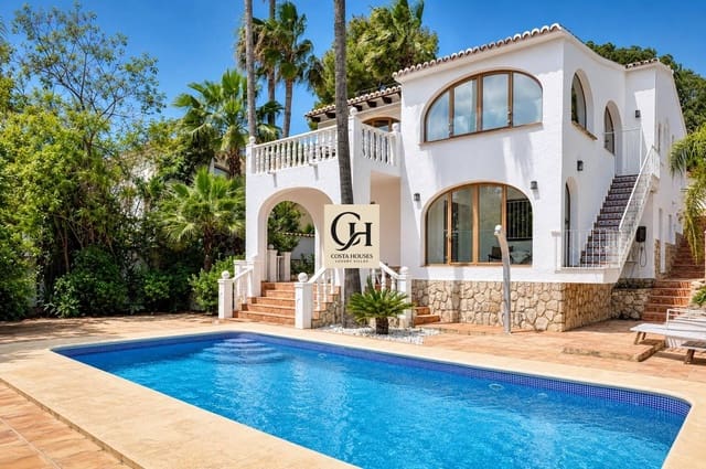 3 slaapkamer Villa te koop in Benissa met zwembad garage - € 795.000 (Ref: 9825223)