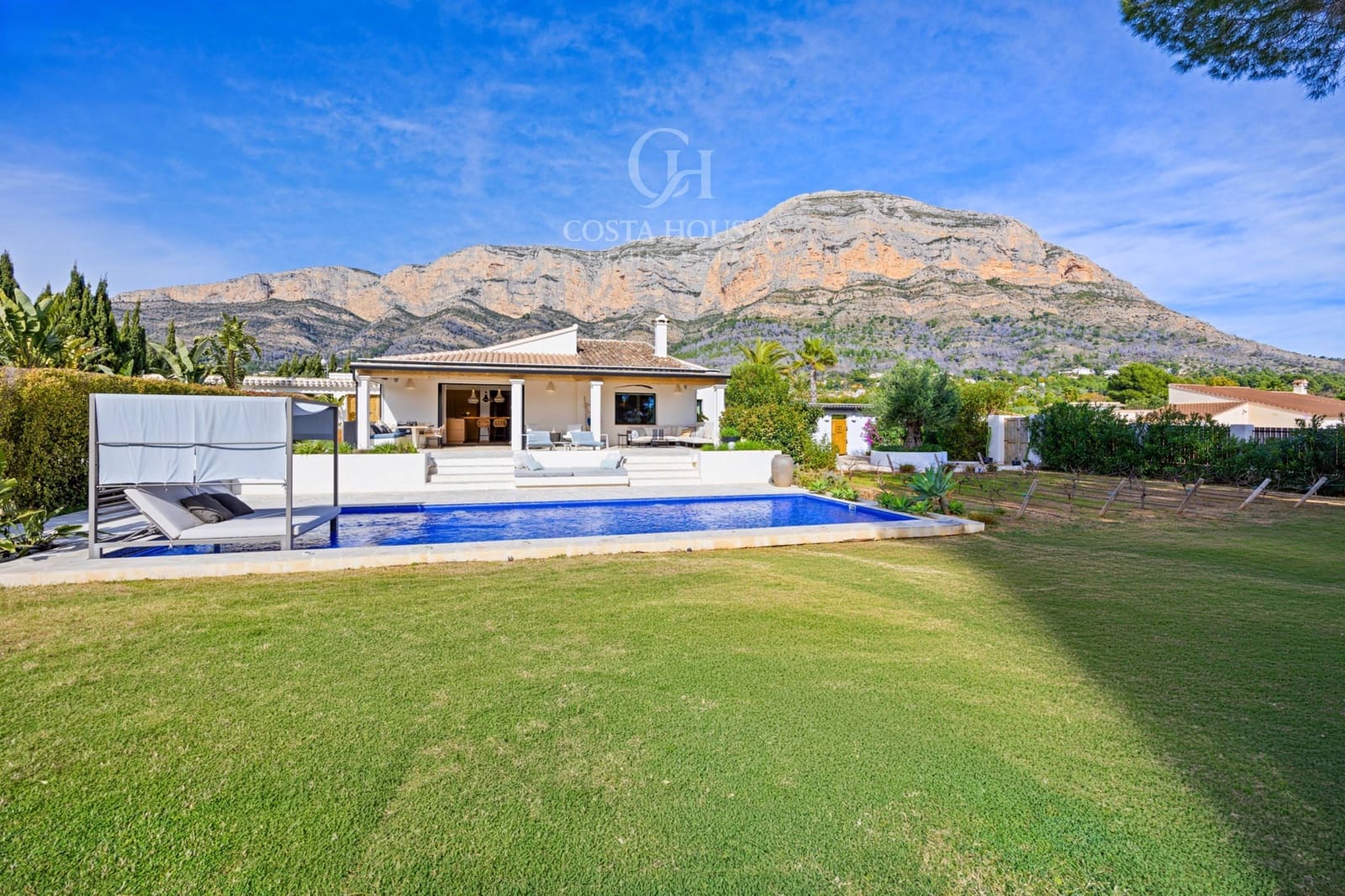 5 makuuhuone Huvila myytävänä paikassa Javea / Xabia mukana uima-altaan - 2 190 000 € (Ref: 9829069)