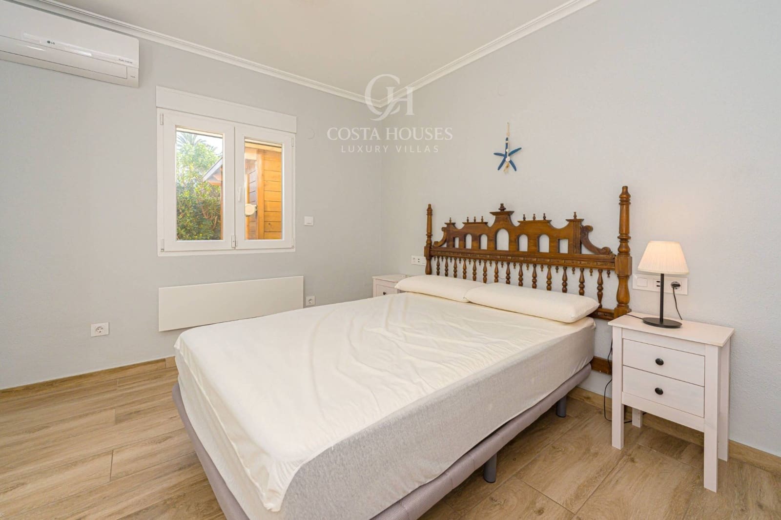 3 bedroom Villa for sale in Els Poblets with pool - € 789,500 (Ref: 9840362)