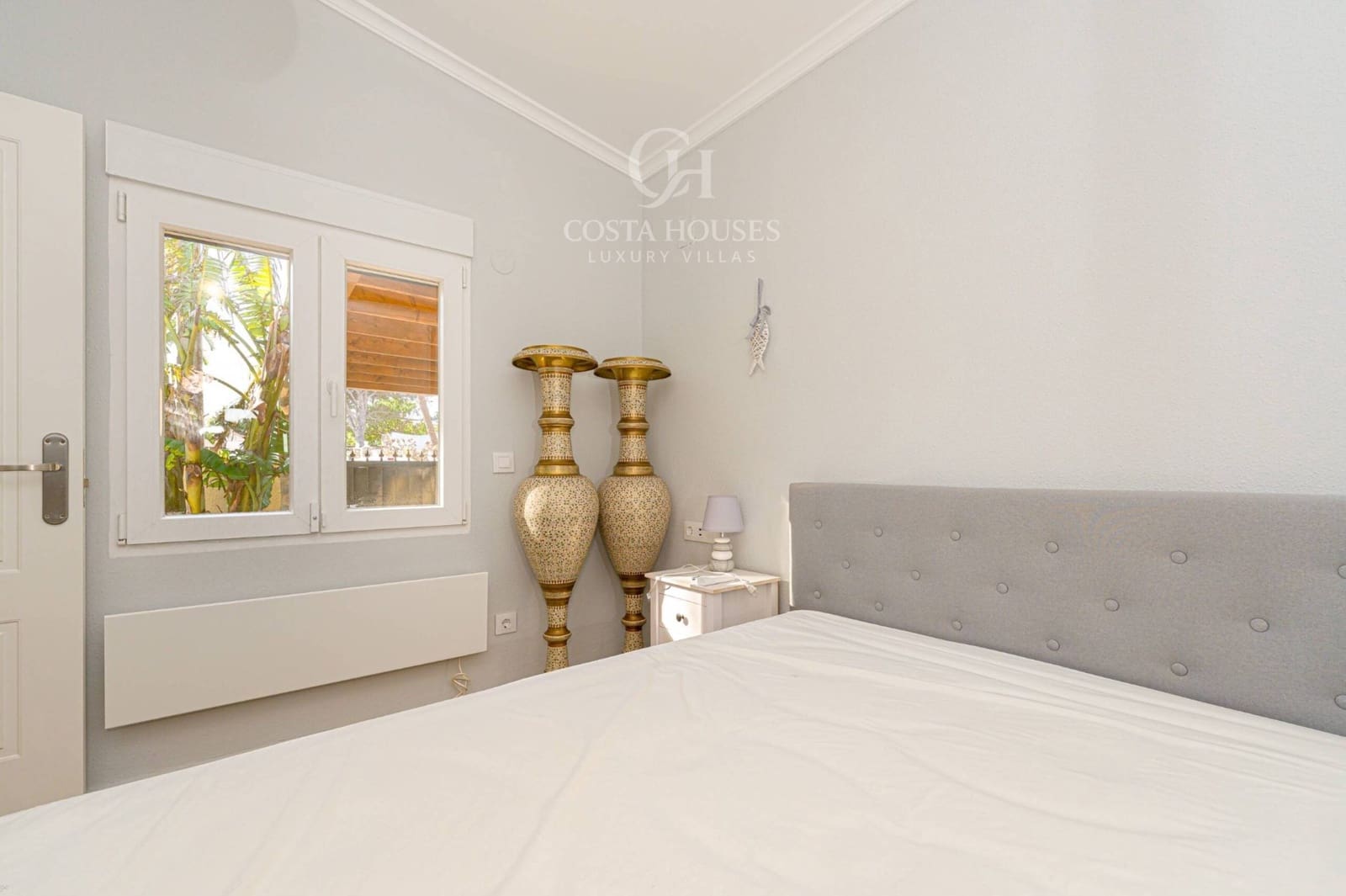 3 bedroom Villa for sale in Els Poblets with pool - € 789,500 (Ref: 9840362)