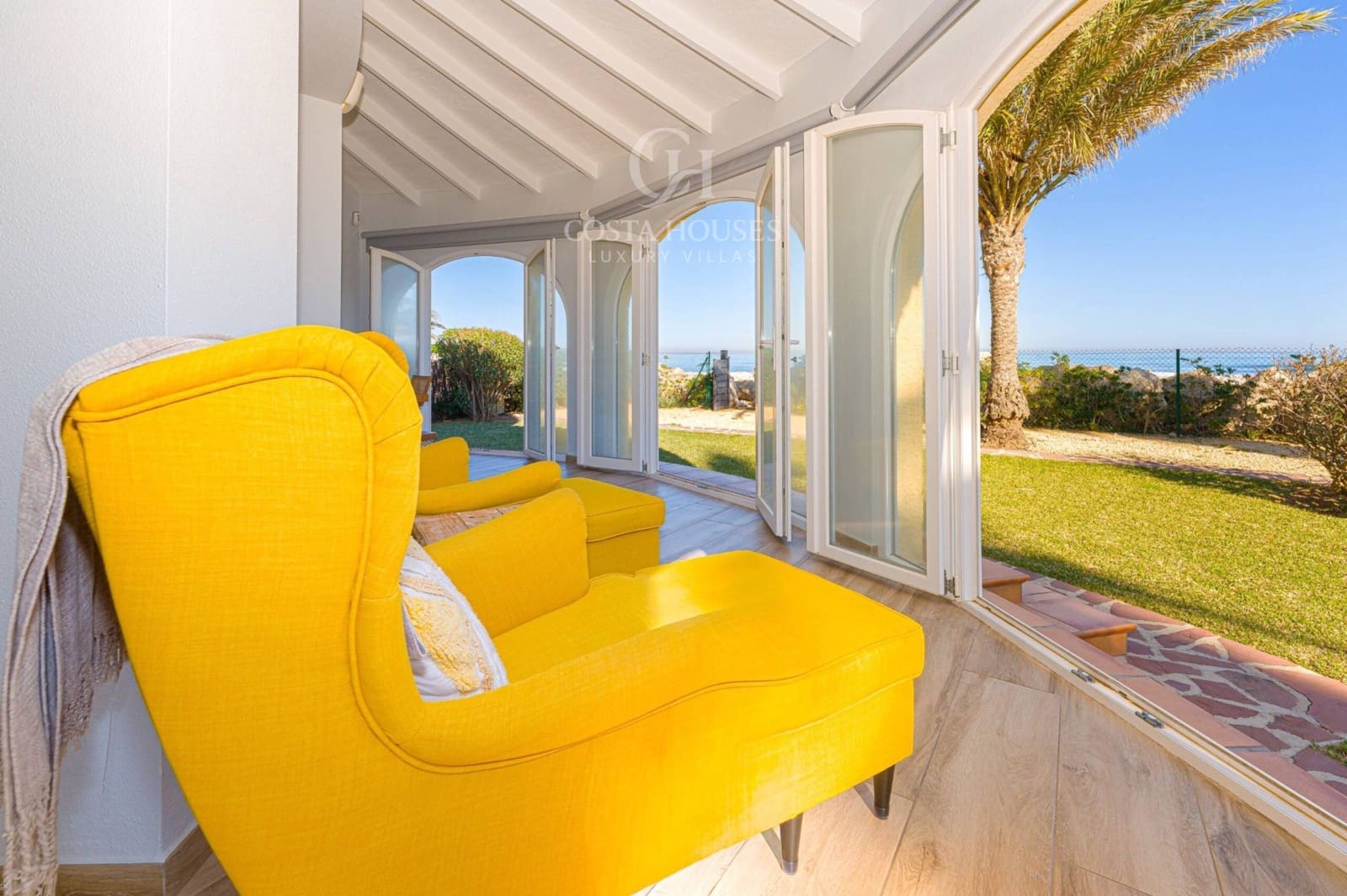 3 bedroom Villa for sale in Els Poblets with pool - € 789,500 (Ref: 9840362)