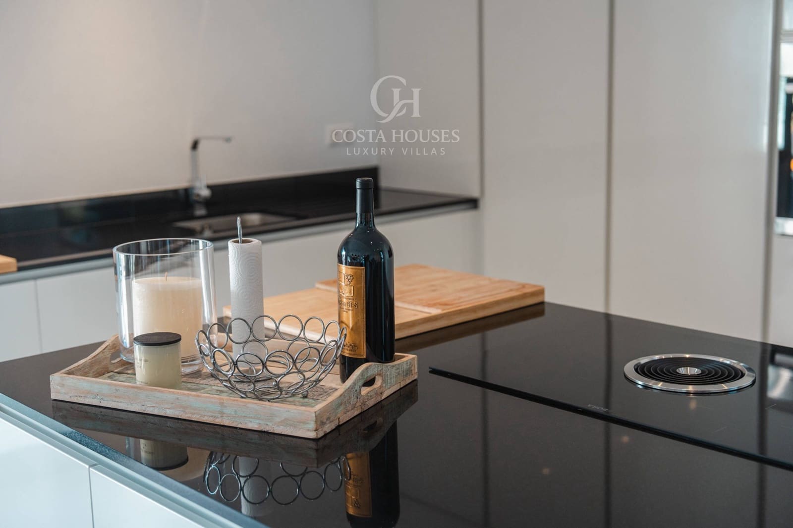 5 bedroom Villa for sale in Moraira with pool - € 1,495,000 (Ref: 9851721)