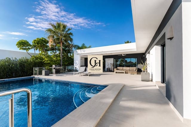 5 soverom Villa til salgs i Moraira, Teulada-Moraira med svømmebasseng - € 1 495 000 (Ref: 9851721)