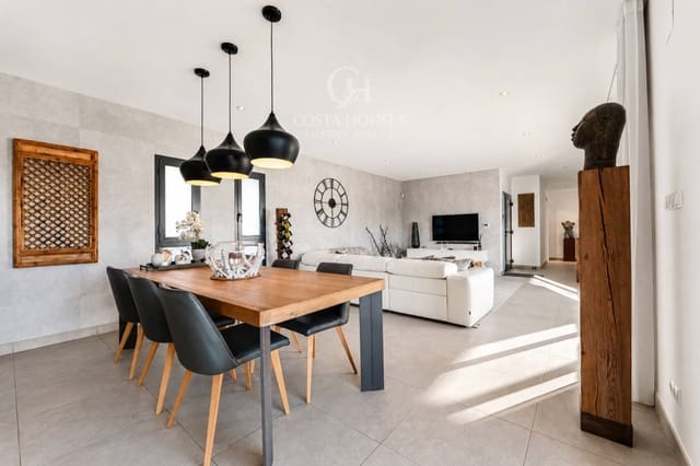 5 soverom Villa til salgs i Moraira, Teulada-Moraira med svømmebasseng - € 1 495 000 (Ref: 9851721)