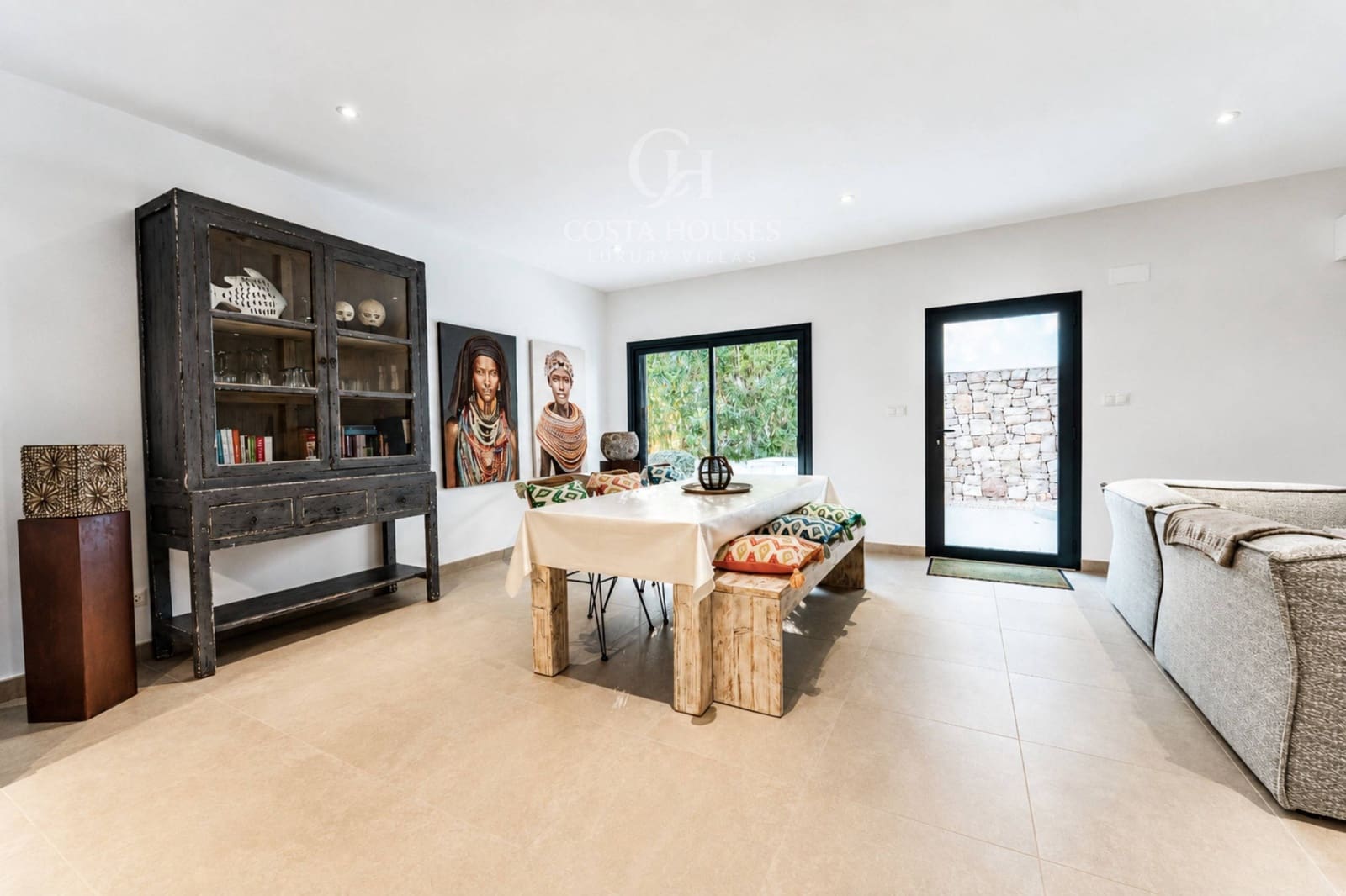 5 bedroom Villa for sale in Moraira with pool - € 1,495,000 (Ref: 9851721)