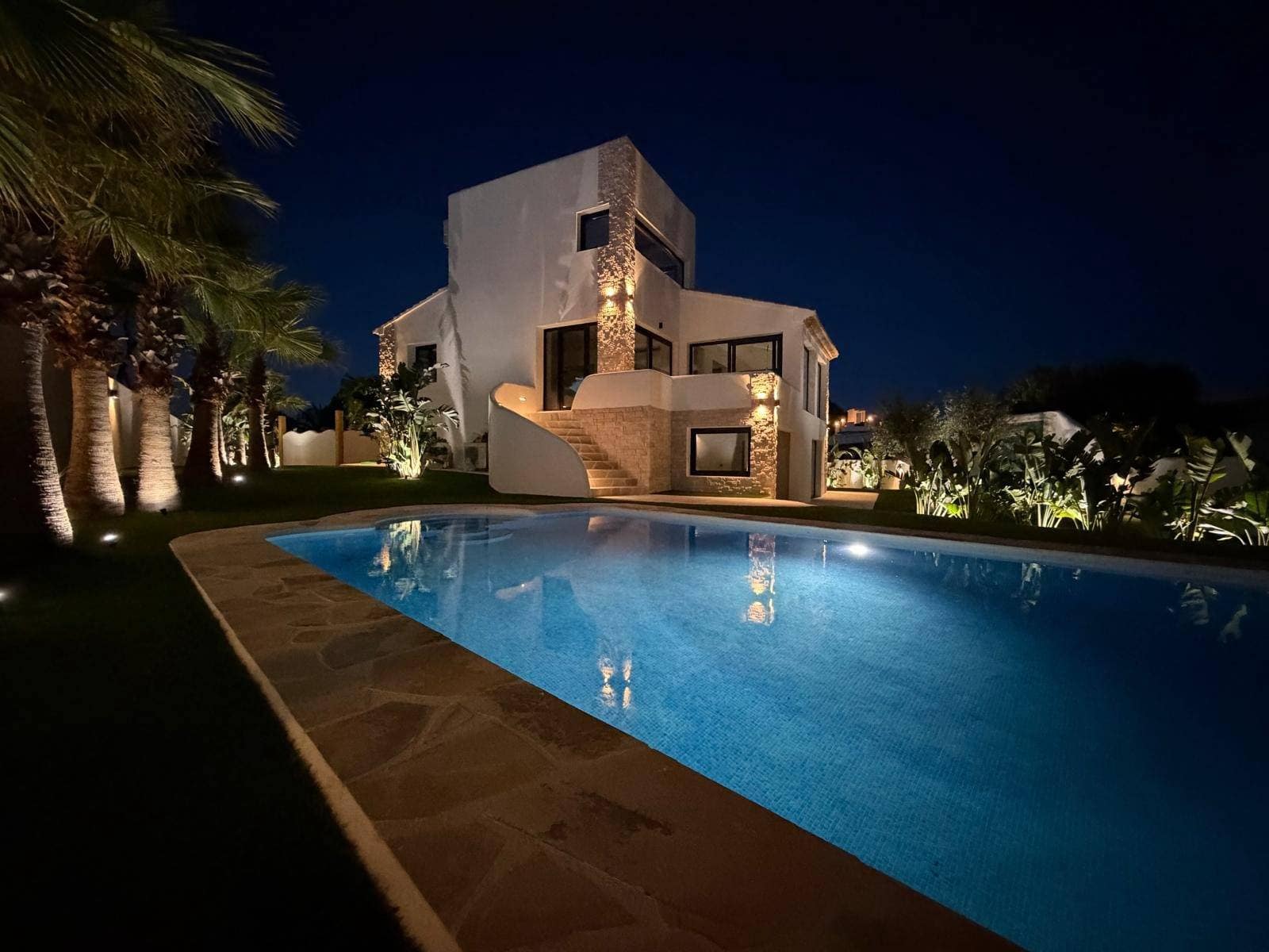 4 soveværelse Villa til salg i Javea / Xabia med swimmingpool garage - € 1.950.000 (Ref: 9860078)