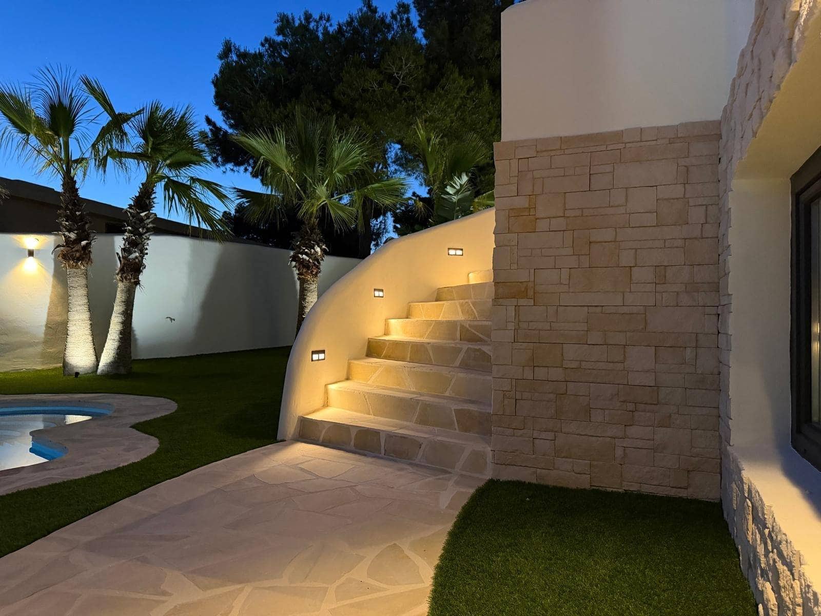 4 soveværelse Villa til salg i Javea / Xabia med swimmingpool garage - € 1.950.000 (Ref: 9860078)