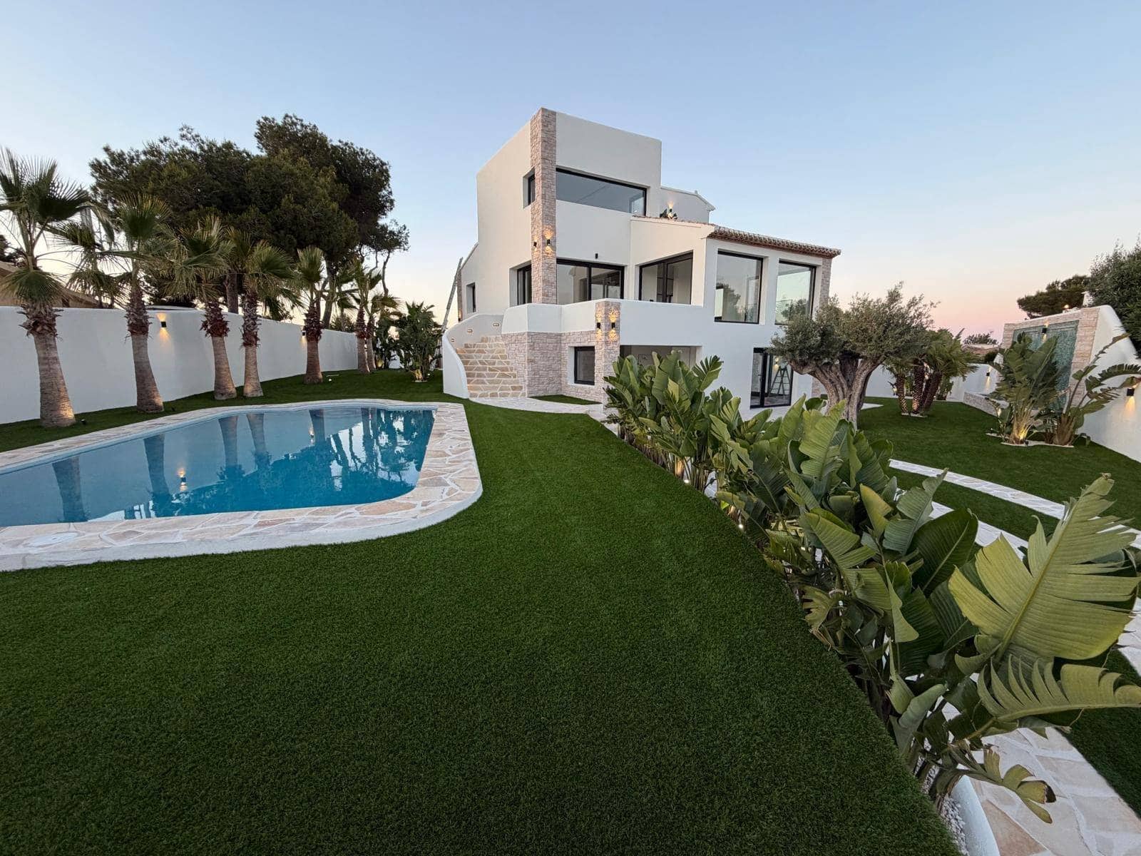 4 soveværelse Villa til salg i Javea / Xabia med swimmingpool garage - € 1.950.000 (Ref: 9860078)