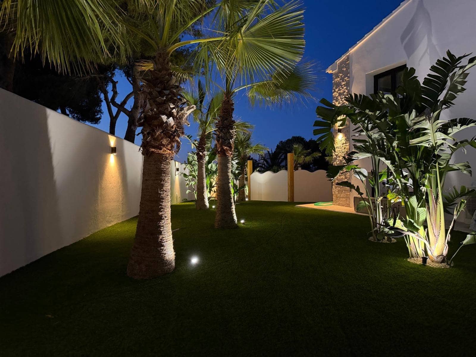 4 soveværelse Villa til salg i Javea / Xabia med swimmingpool garage - € 1.950.000 (Ref: 9860078)