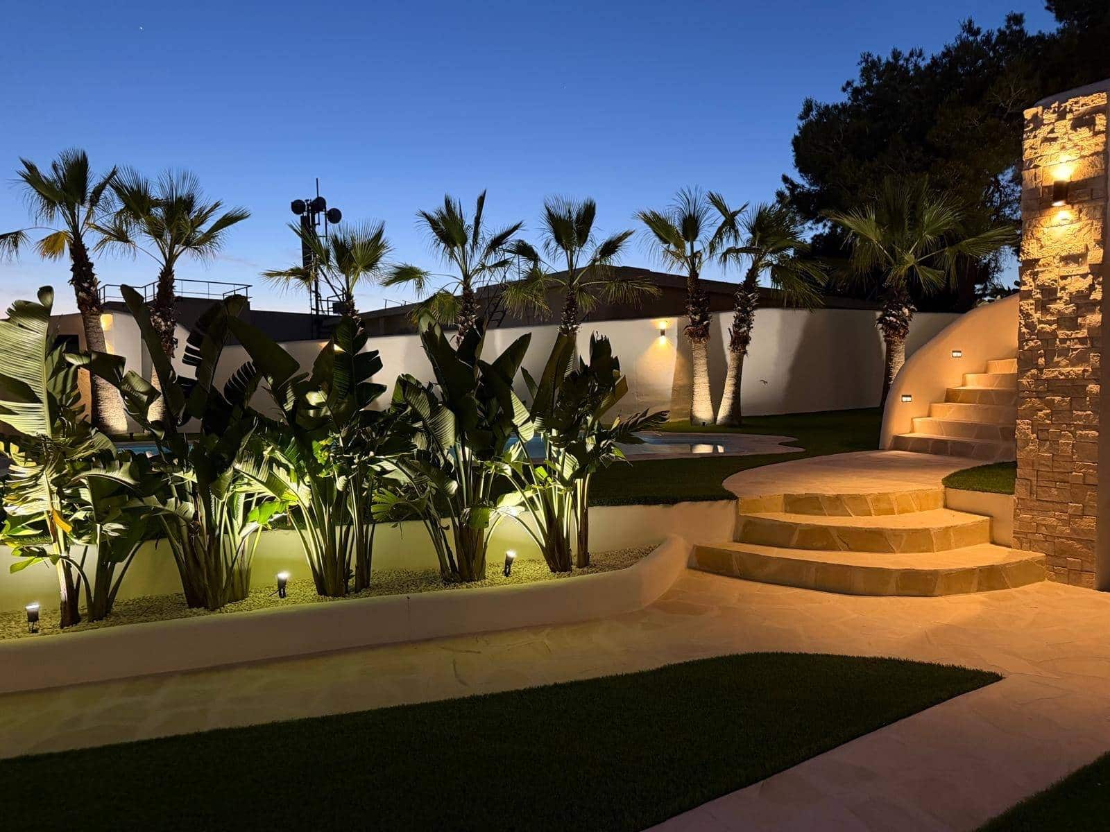 4 soveværelse Villa til salg i Javea / Xabia med swimmingpool garage - € 1.950.000 (Ref: 9860078)