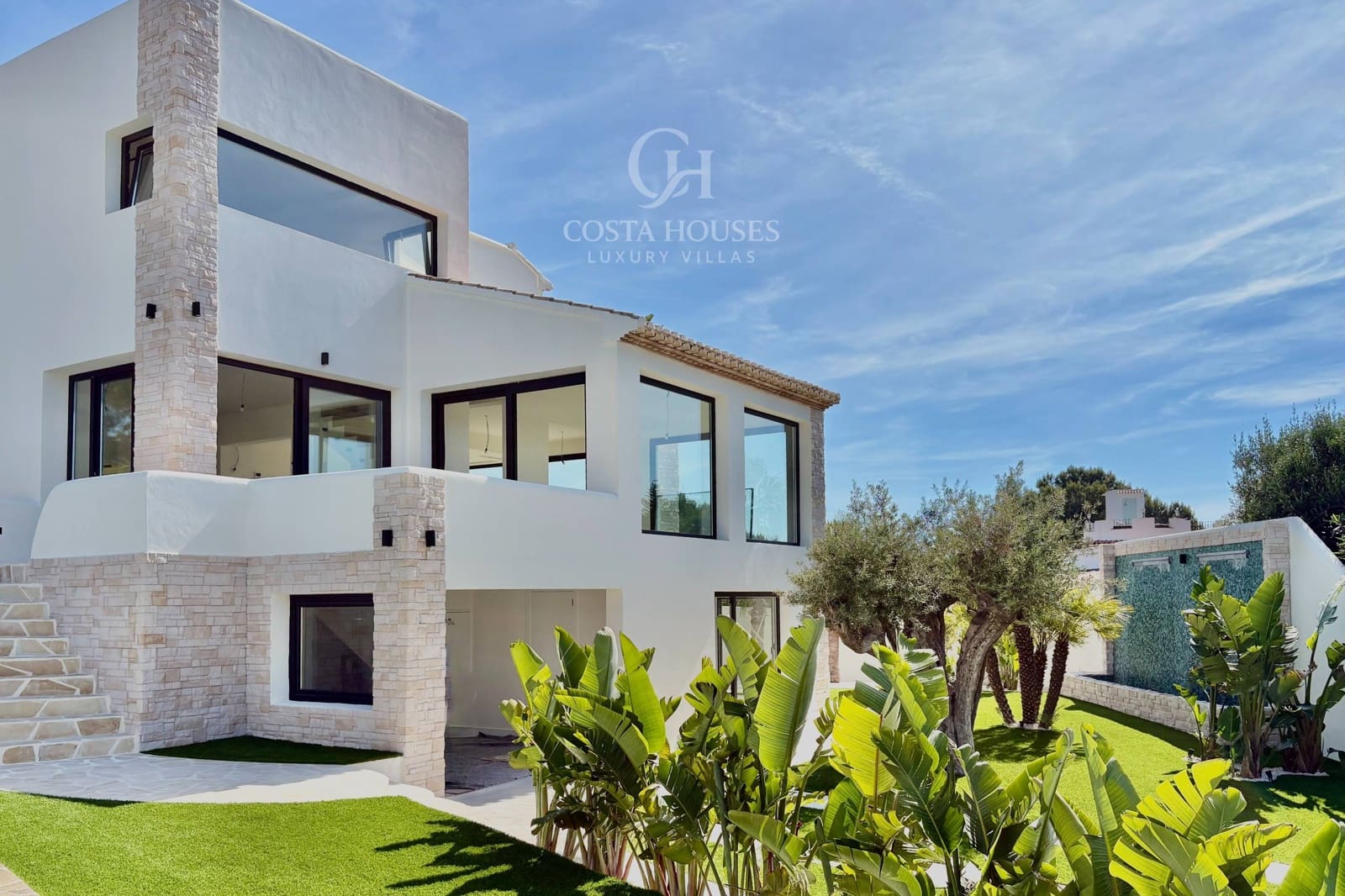 4 soveværelse Villa til salg i Javea / Xabia med swimmingpool garage - € 1.950.000 (Ref: 9860078)