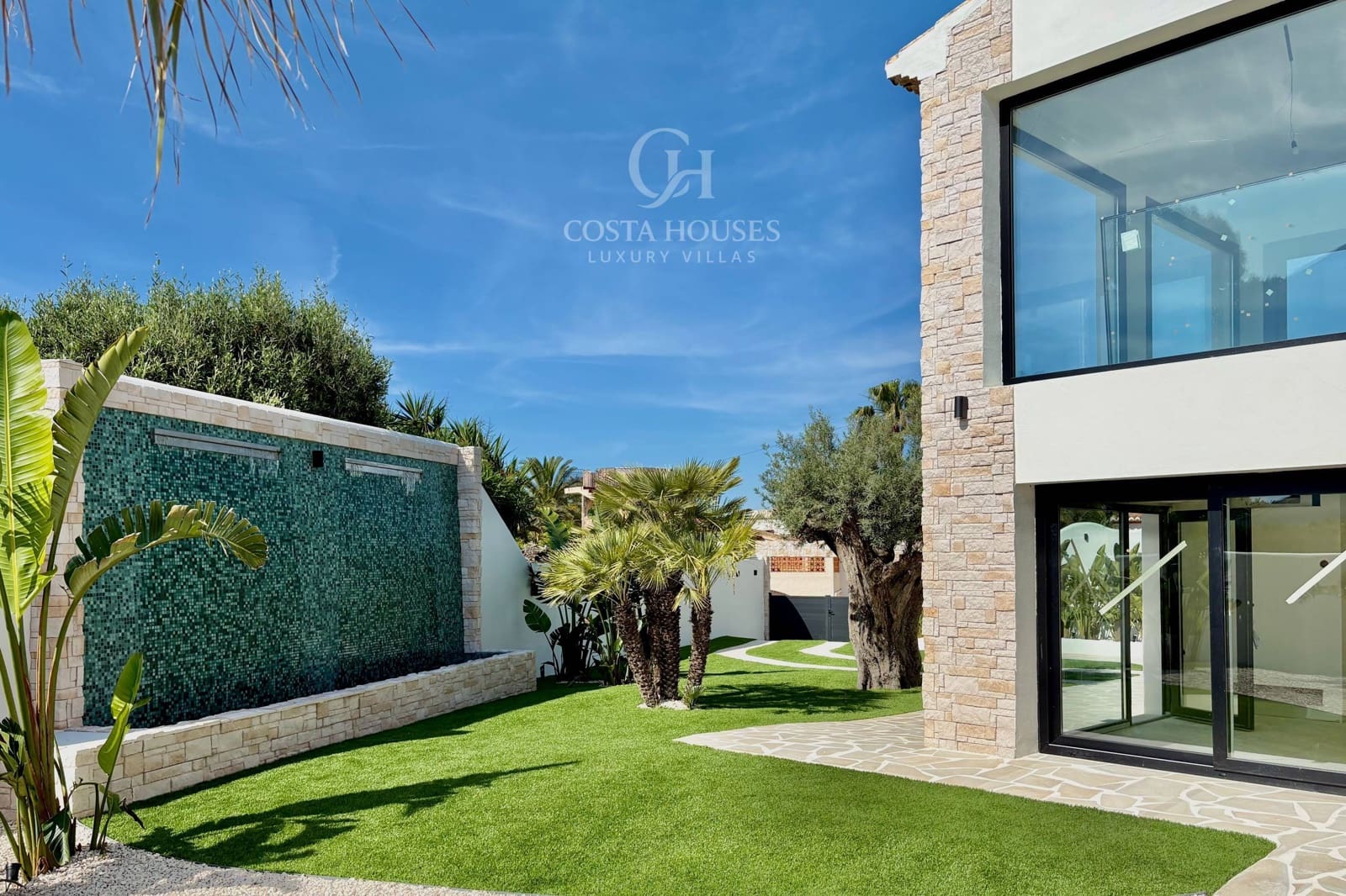 4 soveværelse Villa til salg i Javea / Xabia med swimmingpool garage - € 1.950.000 (Ref: 9860078)