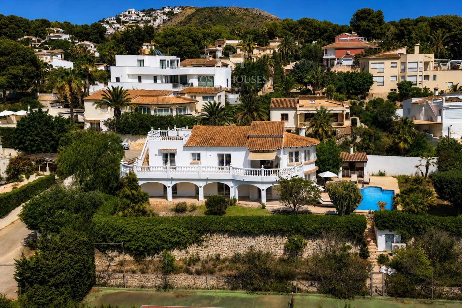 5 bedroom Villa for sale in Moraira with pool - € 1,300,000 (Ref: 9876389)
