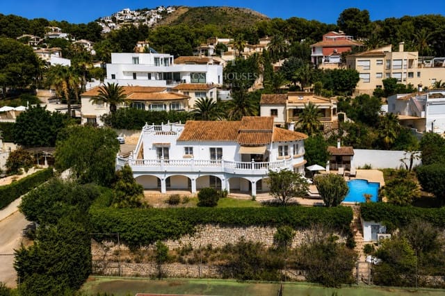 5 soverom Villa til salgs i Moraira, Teulada-Moraira med svømmebasseng - € 1 300 000 (Ref: 9876389)